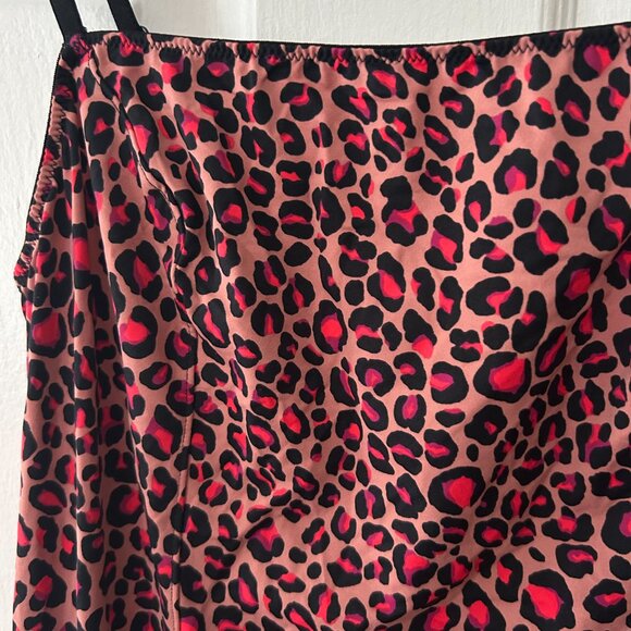 Victoria's Secret Cheetah Dress Size L - Picture 2 of 4